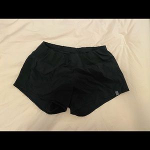 Oiselle Roga running shorts